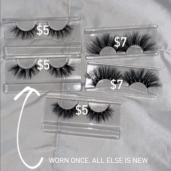 Lashes - Picture 1 of 1